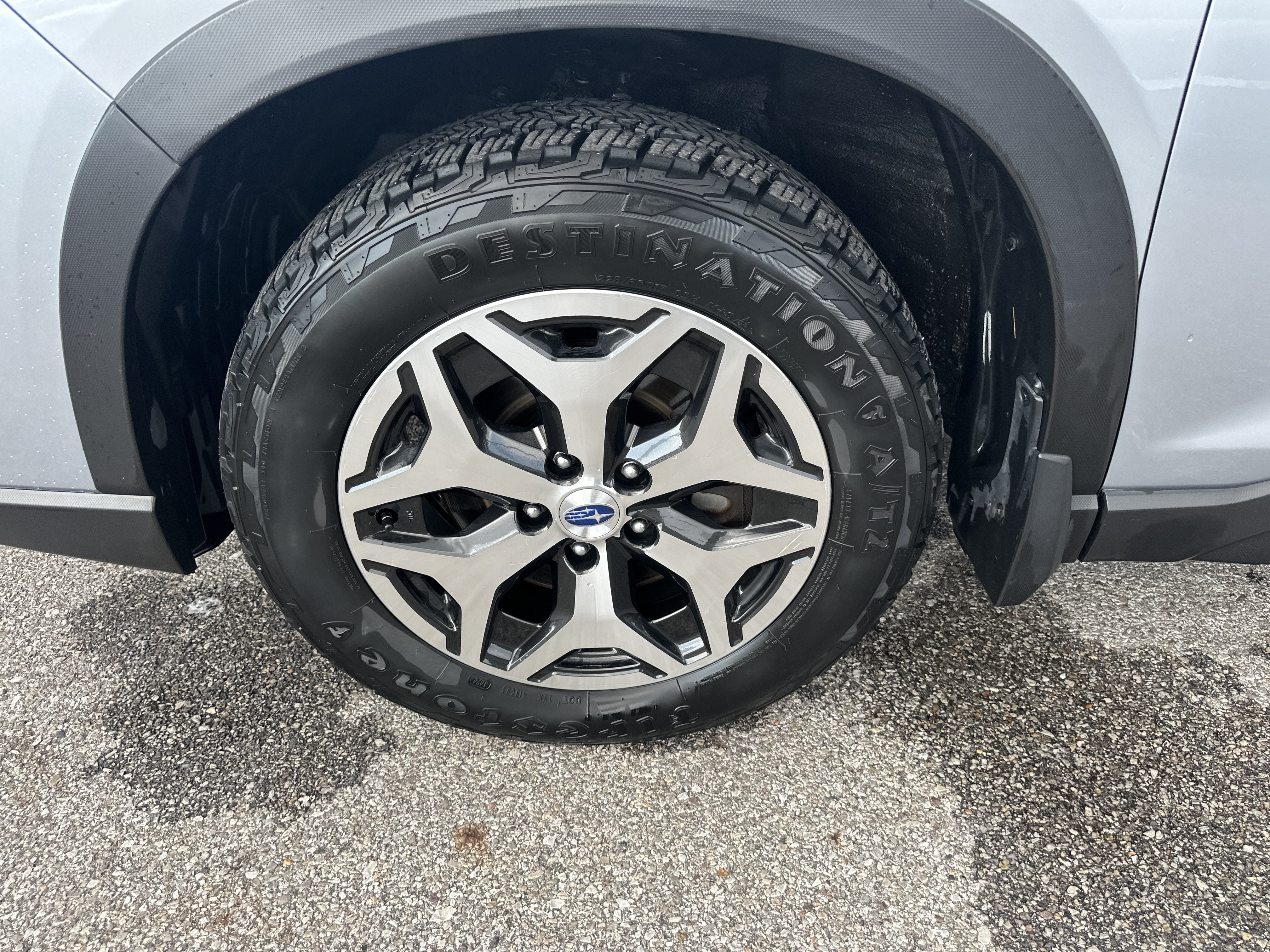 Used 2019 Subaru Forester Premium AWD/4WD image 7