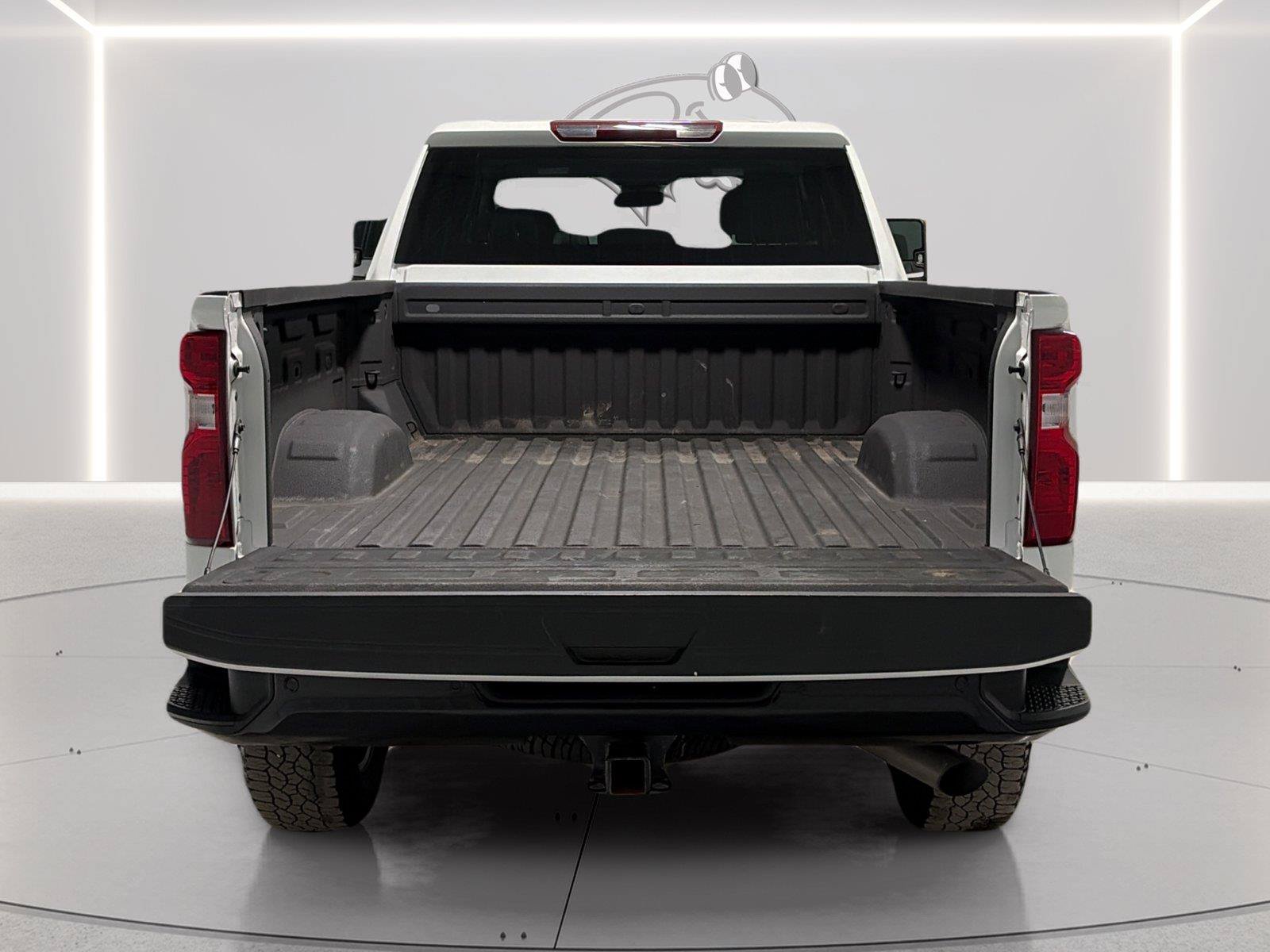 Used 2025 Chevrolet Silverado 2500 Custom w/ Custom Value Package AWD/4WD image 9