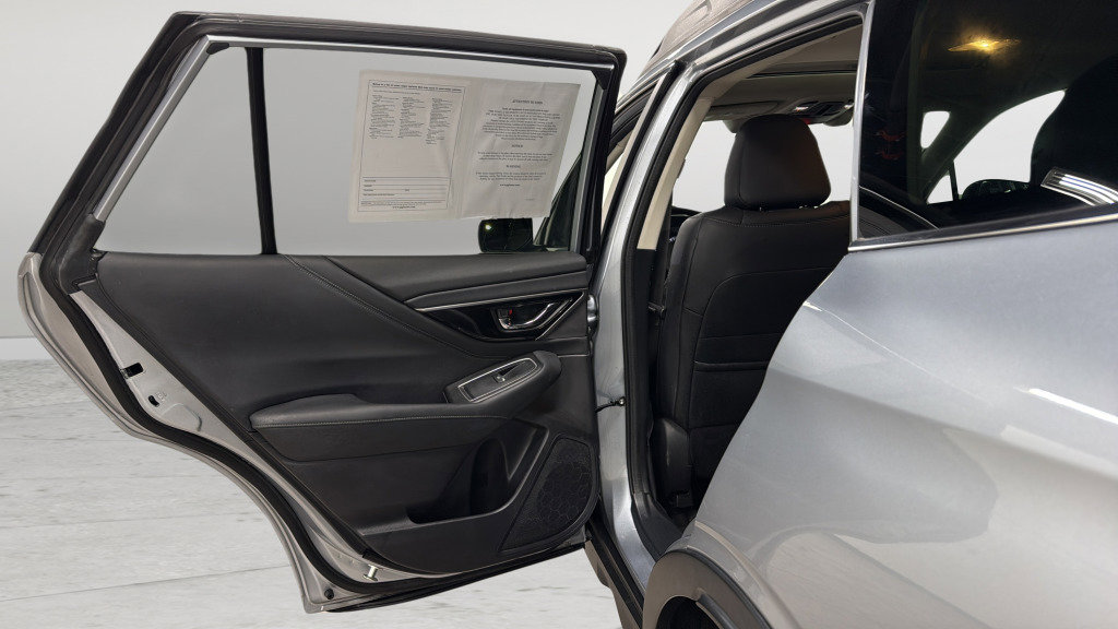 Used 2021 Subaru Outback Limited image 28