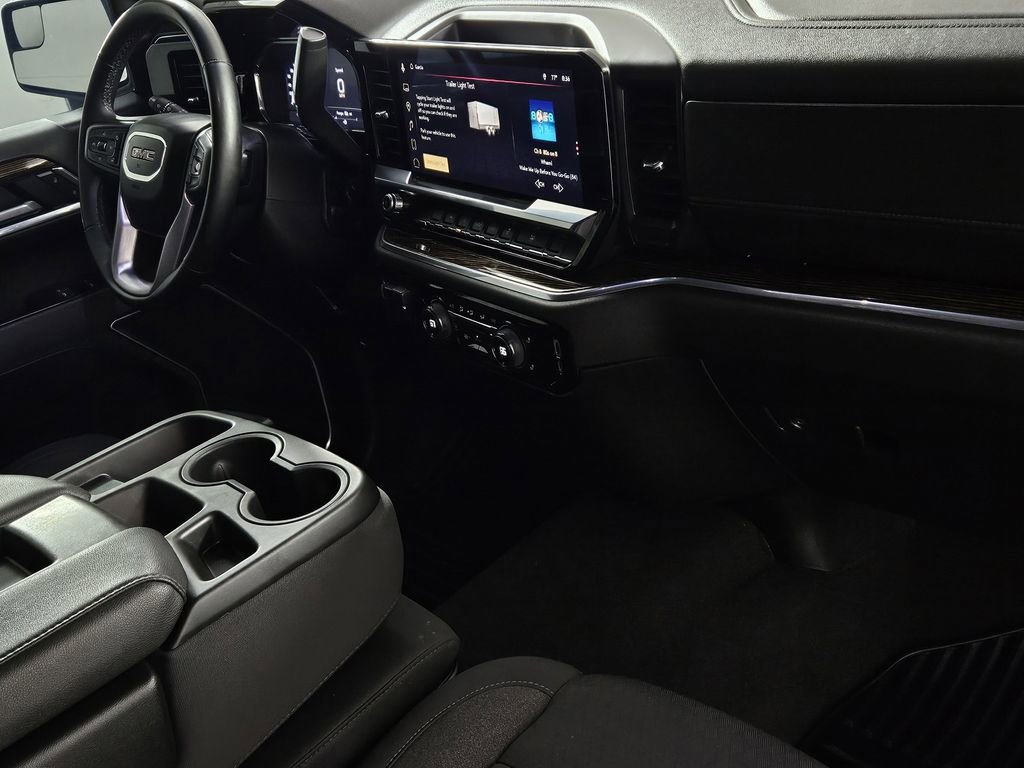 Used 2025 GMC Sierra 1500 Elevation image 29