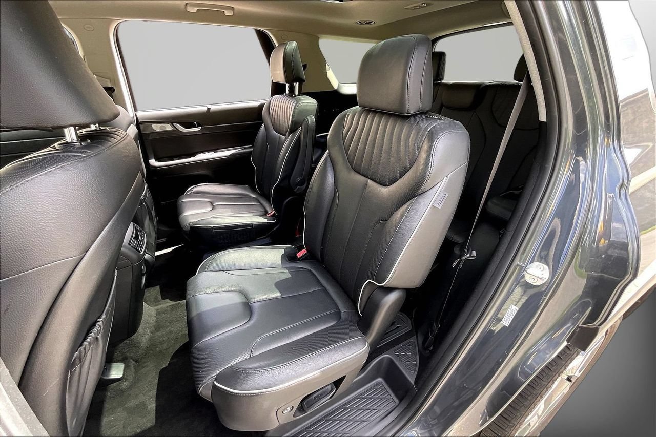 Used 2024 Hyundai Palisade Limited AWD/4WD image 23