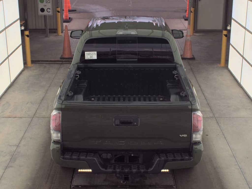 Used 2022 Toyota Tacoma TRD Off-Road w/ TRD Premium Off Road Package image 6