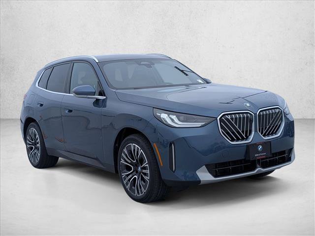 Used 2025 BMW X3 xDrive30i w/ Premium Package AWD/4WD image 3