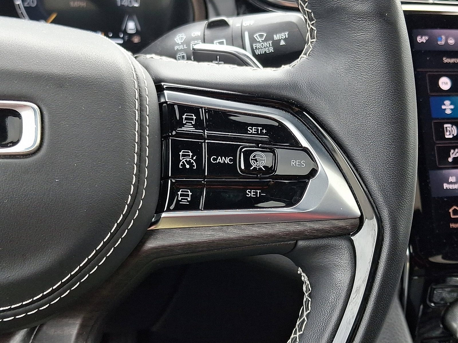 Certified 2023 Jeep Grand Cherokee L Overland w/ Advanced Protech Group III AWD/4WD image 23