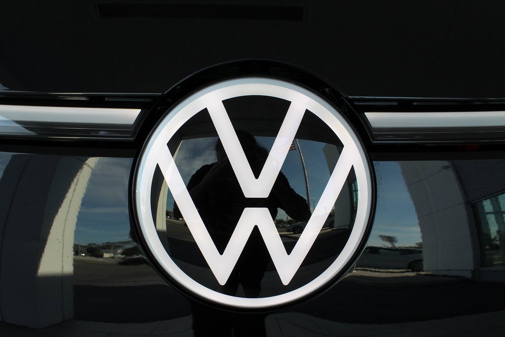 New 2025 Volkswagen ID. Buzz Pro S image 18