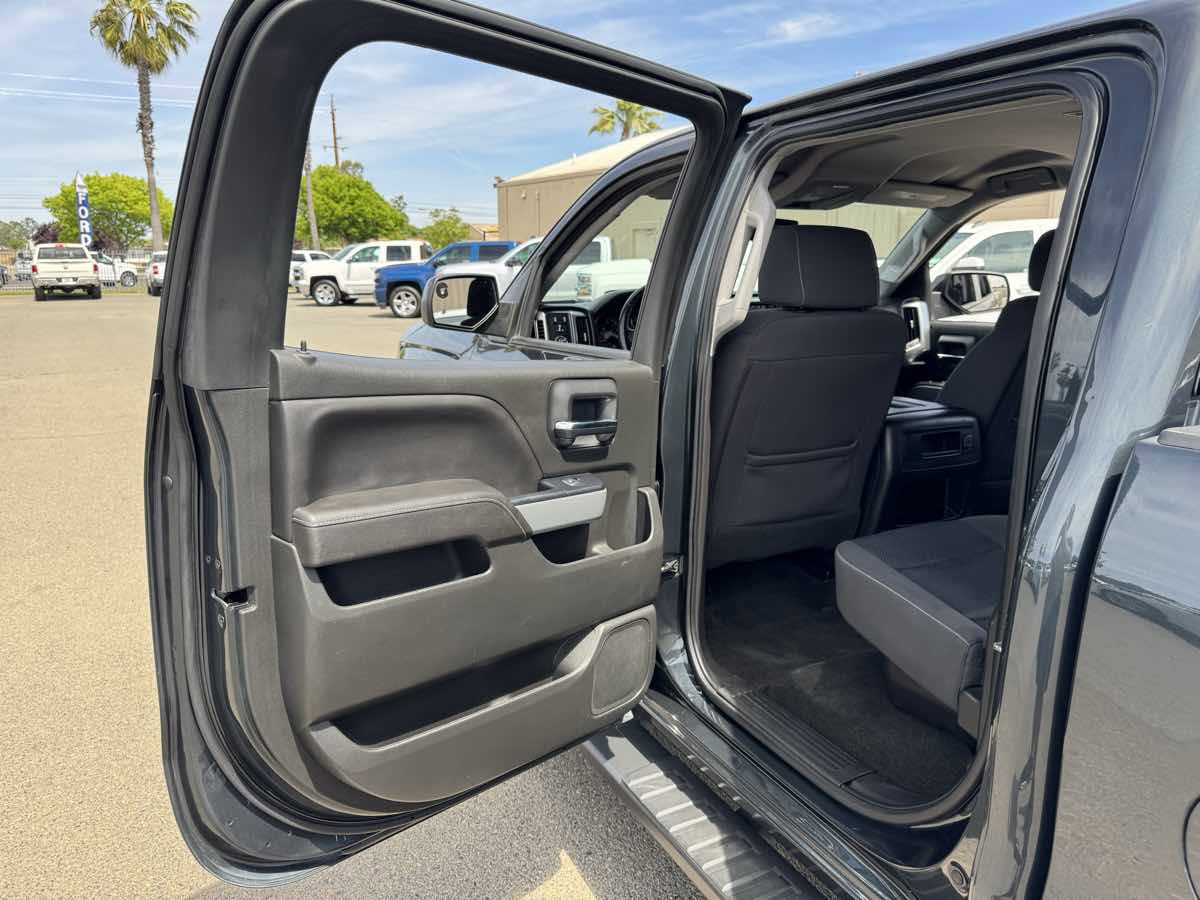 Used 2018 Chevrolet Silverado 1500 LT w/ All Star Edition AWD/4WD image 21