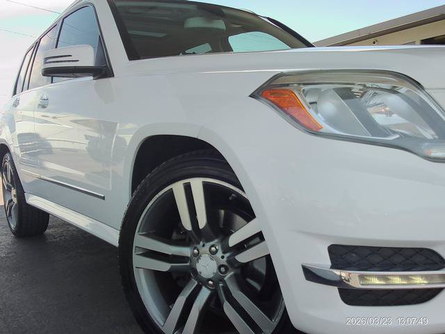 Used 2013 Mercedes-Benz GLK 350 4MATIC image 19