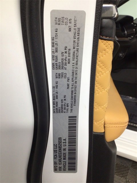 Used 2022 Jeep Grand Cherokee L Summit w/ Luxury Tech Group V image 37