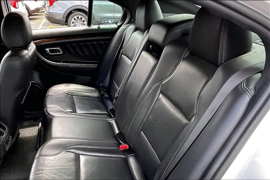 Used 2019 Ford Taurus Limited AWD/4WD image 25