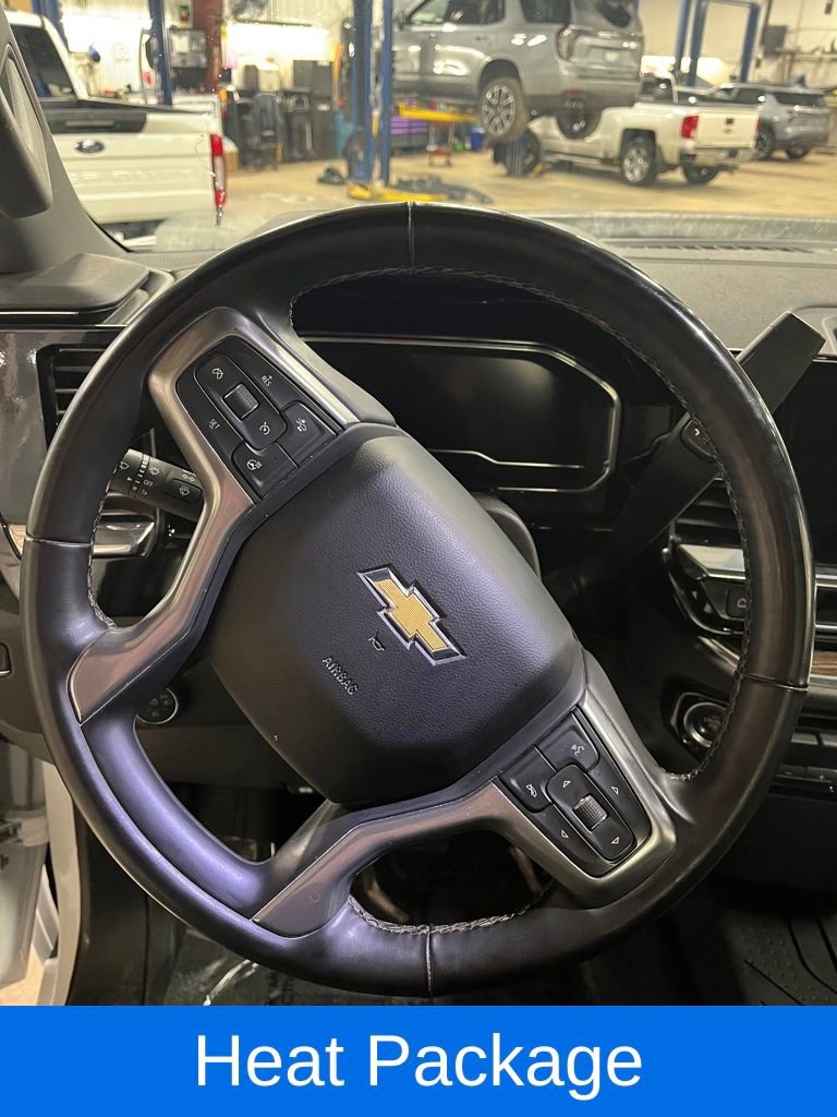 Used 2025 Chevrolet Silverado 3500 LT w/ Convenience Package image 18