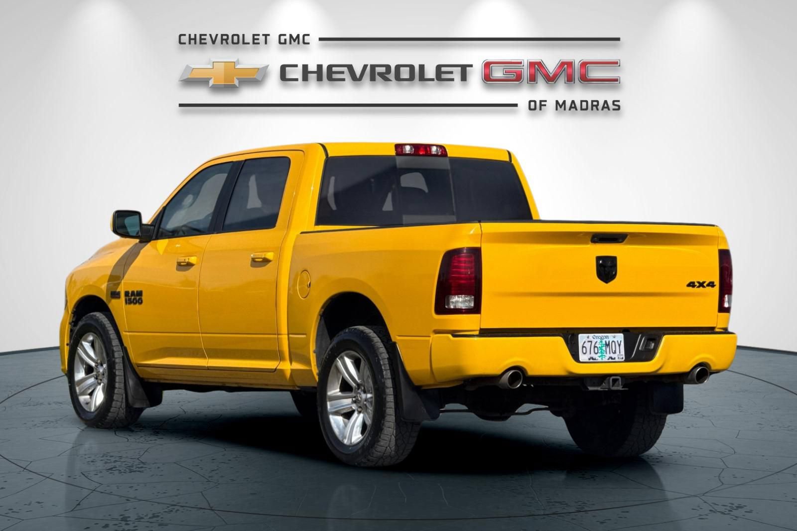Used 2016 RAM 1500 Sport w/ Stinger Yellow Sport Package AWD/4WD image 5