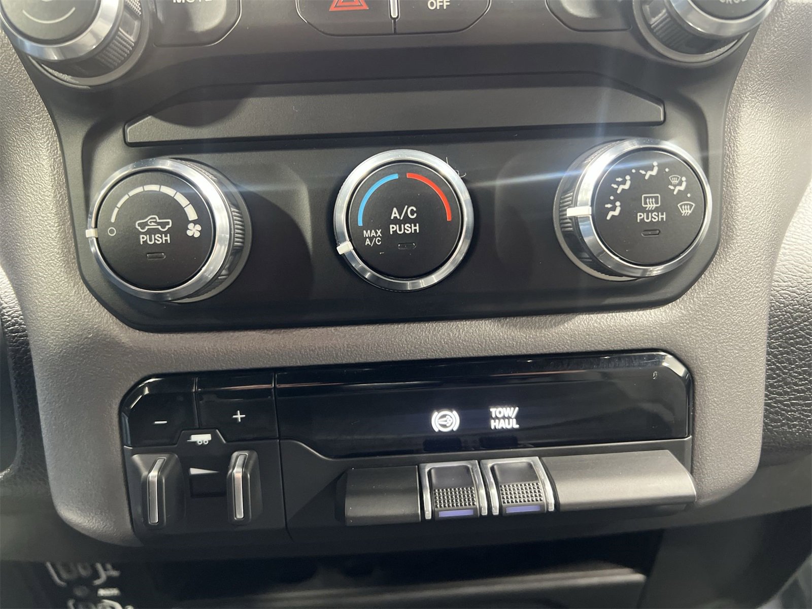 Used 2024 RAM 2500 Big Horn image 18