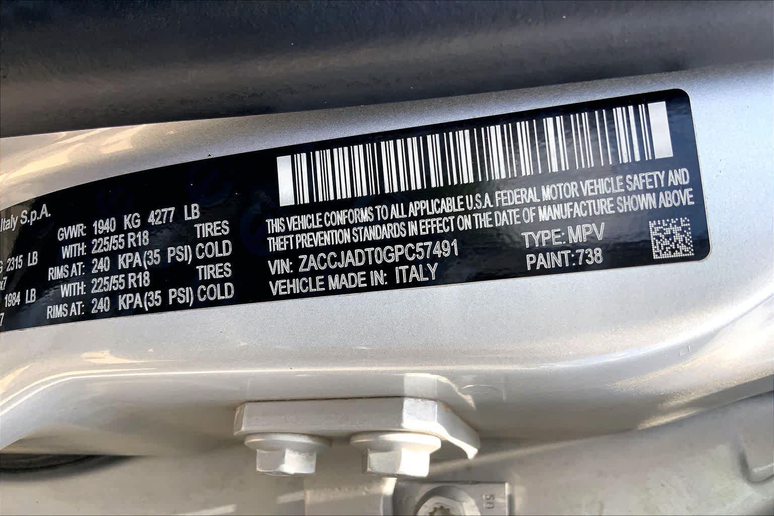 Used 2016 Jeep Renegade Limited FWD image 34