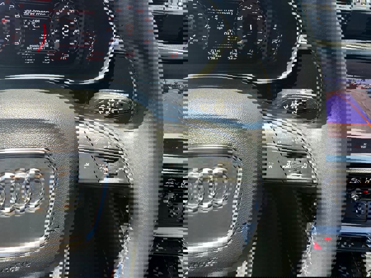 Used 2019 Audi Q3 2.0T Premium Plus w/ Premium Plus Package image 22