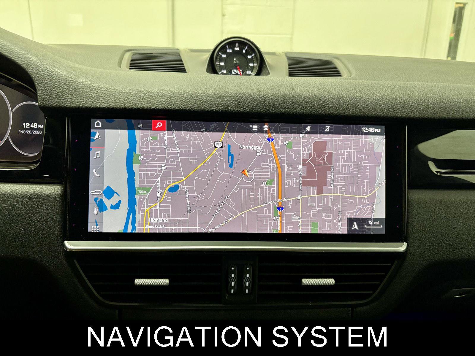Used 2019 Porsche Cayenne AWD/4WD image 33
