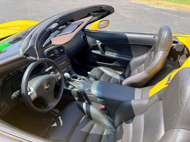 Used 2010 Chevrolet Corvette Grand Sport RWD image 18