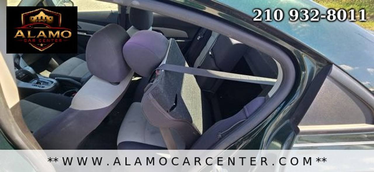 Used 2014 Chevrolet Cruze LS FWD image 28