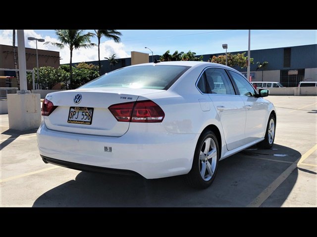 Used 2015 Volkswagen Passat 1.8T SE FWD image 5