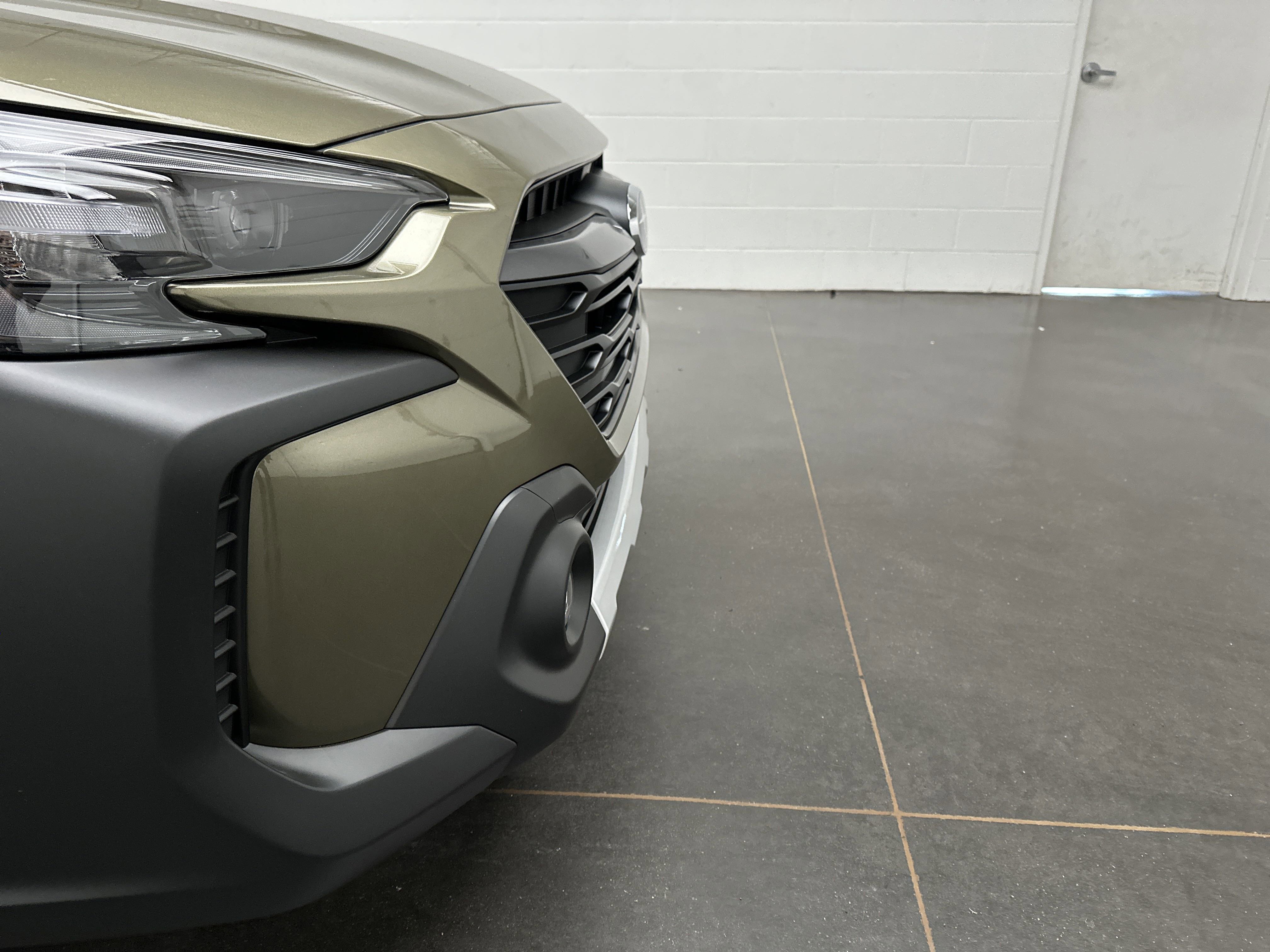 New 2025 Subaru Outback Touring image 2