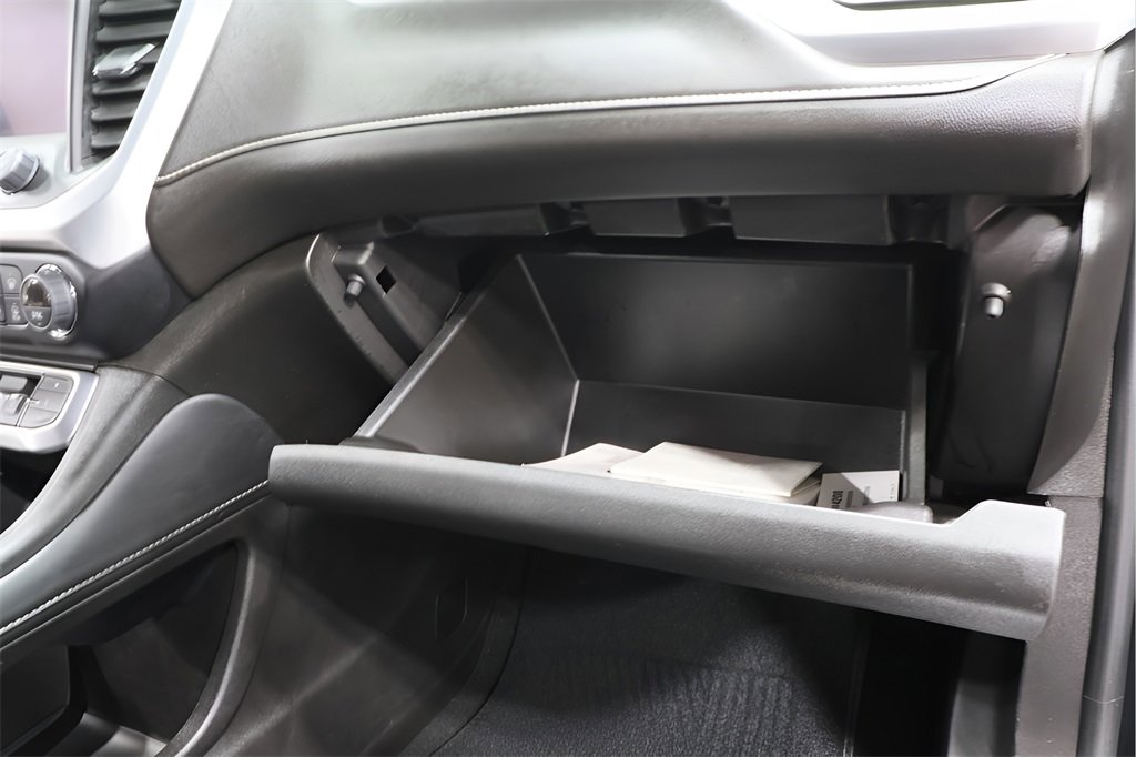 Used 2023 GMC Acadia SLT w/ GMC Pro Grade Package image 31