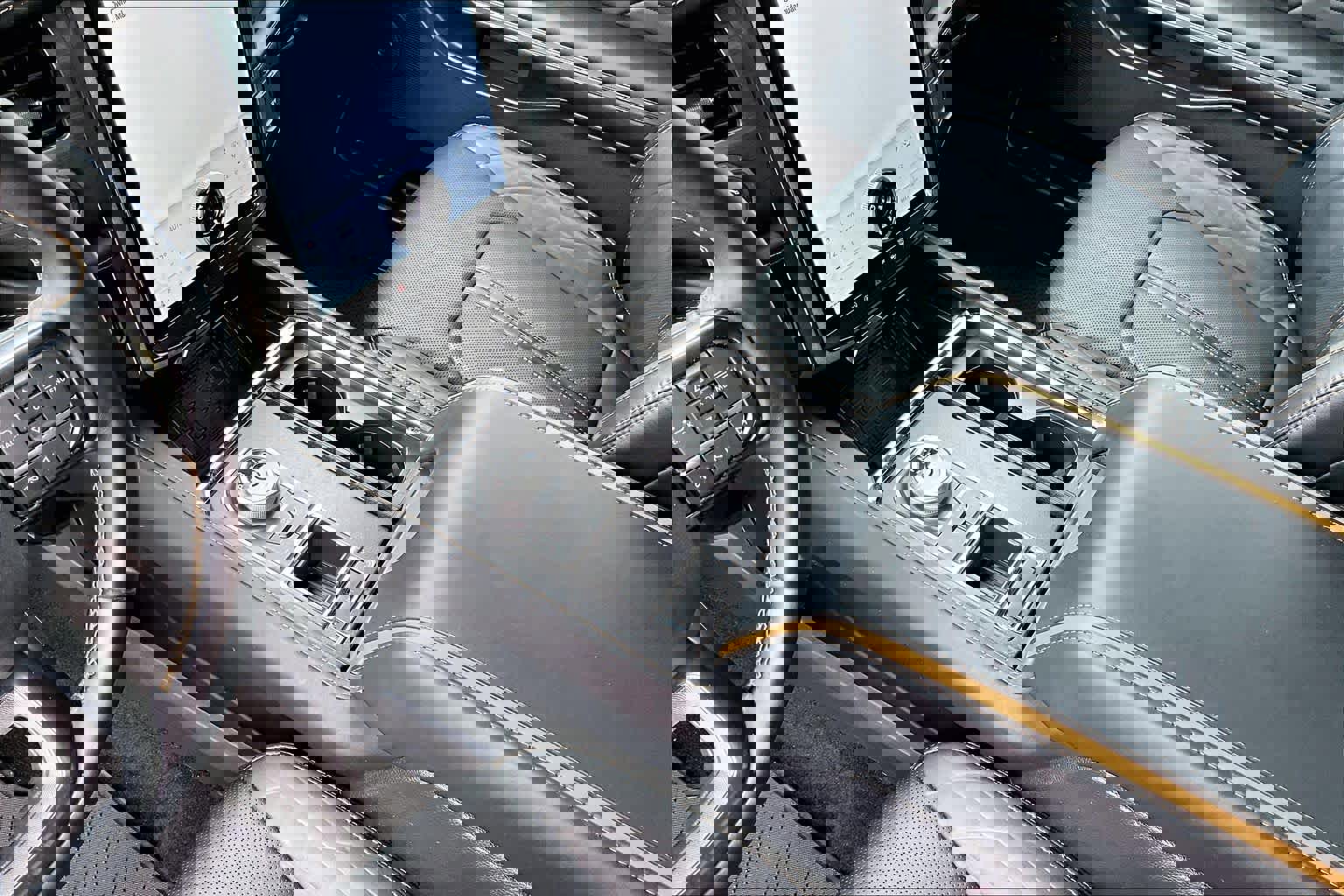 Used 2023 Ford Expedition Platinum image 17