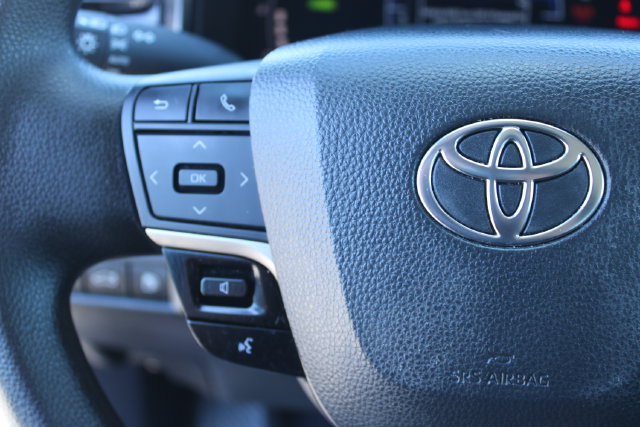 Used 2025 Toyota Camry LE w/ Convenience Package FWD image 21