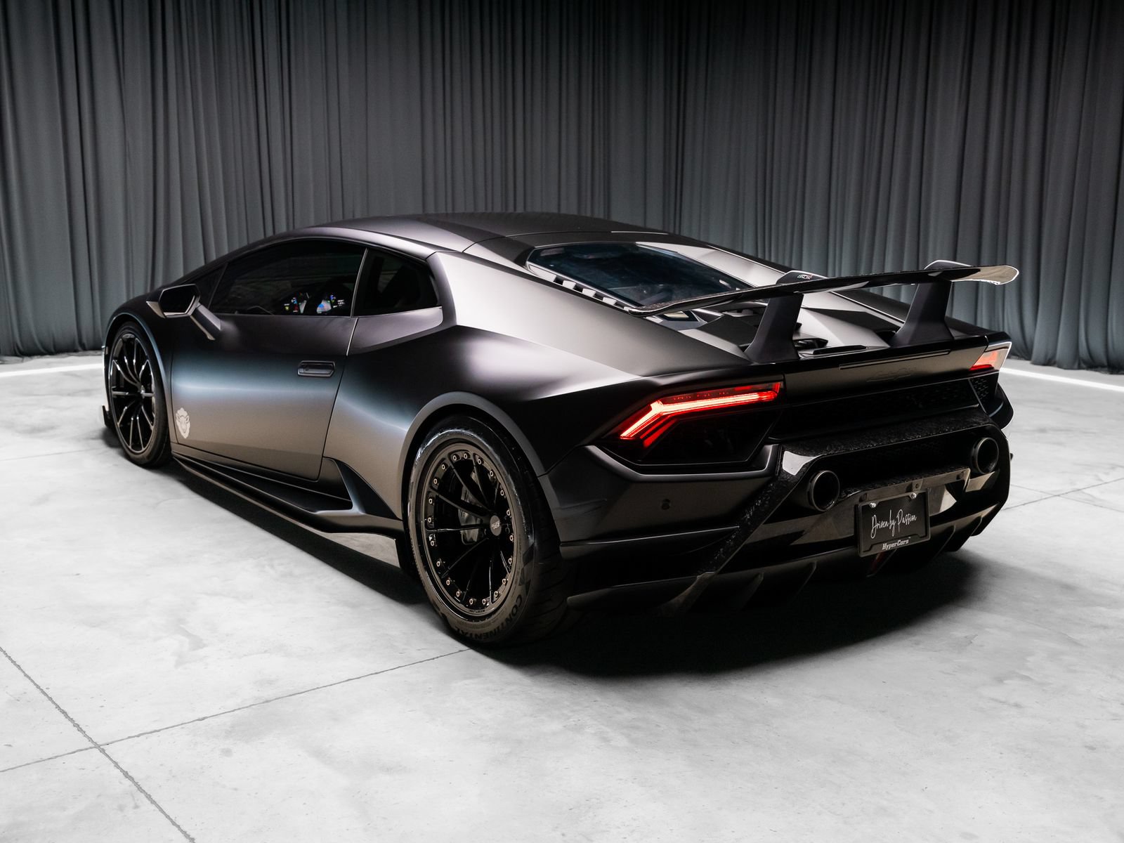 Used 2018 Lamborghini Huracan Performante AWD/4WD image 47