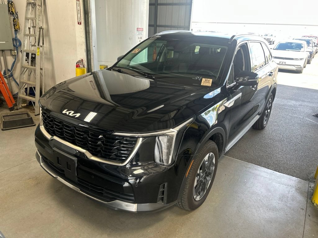 Used 2024 Kia Sorento S AWD/4WD image 2