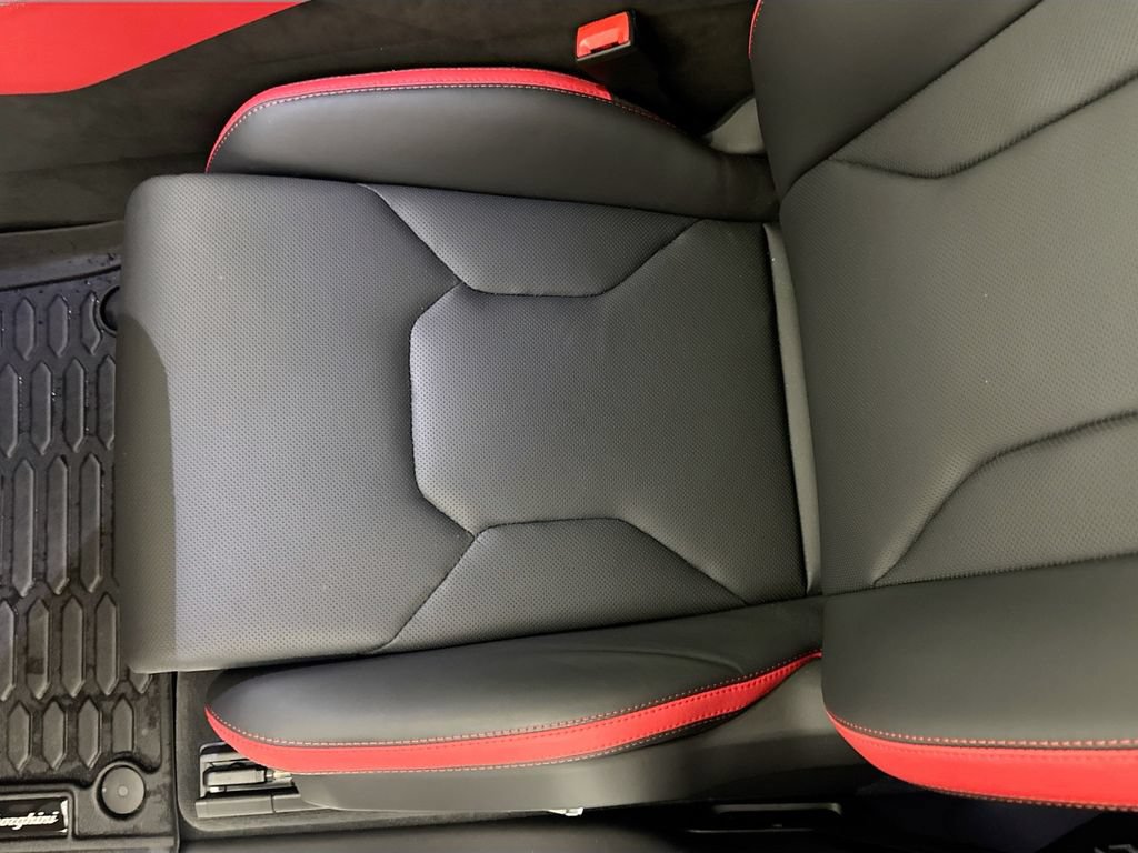 Used 2025 Lamborghini Urus Performante AWD/4WD image 20