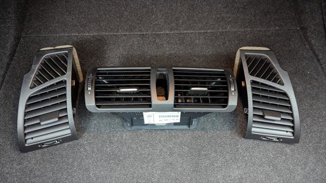 Used 2011 BMW 1 Series M RWD image 39