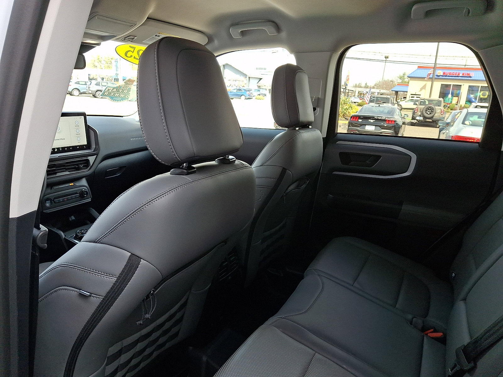 Used 2025 Ford Bronco Sport Badlands AWD/4WD image 12