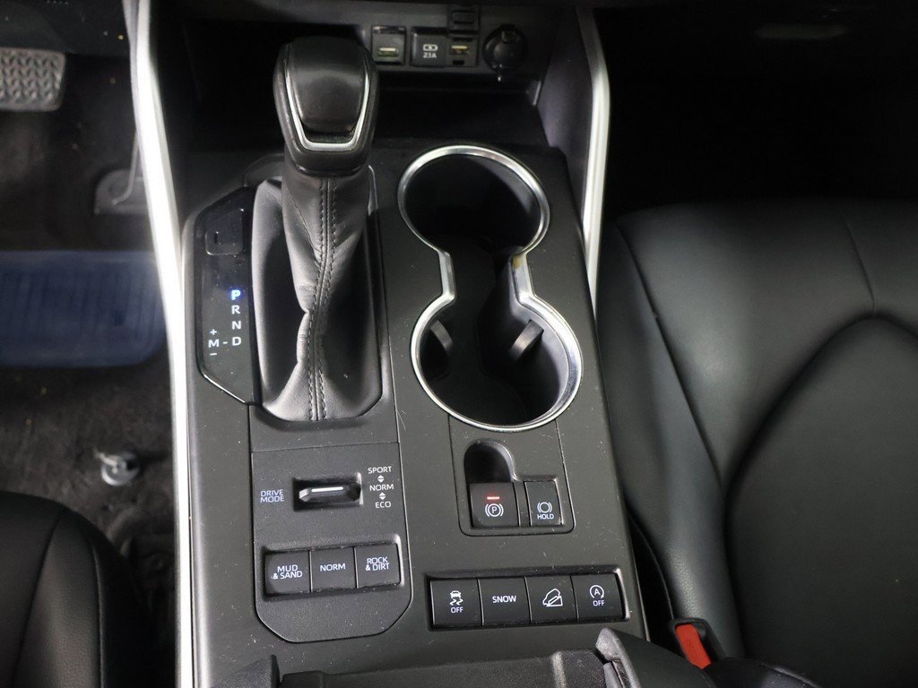 Used 2020 Toyota Highlander XLE image 47