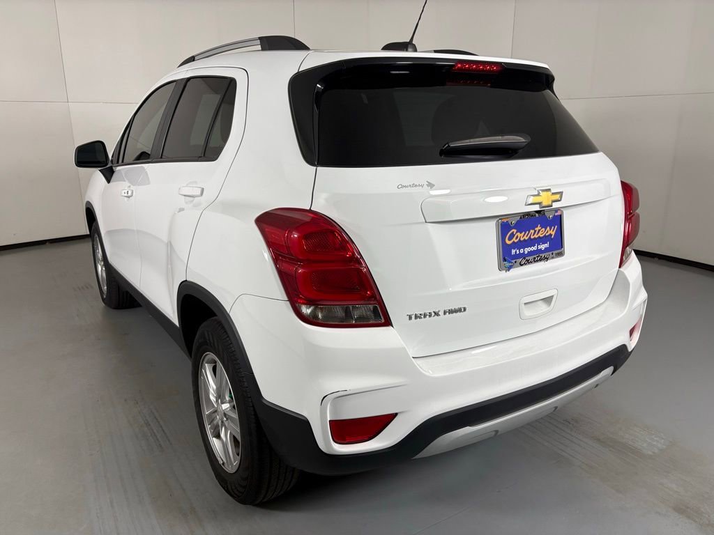 Used 2022 Chevrolet Trax LT w/ LT Convenience Package image 7