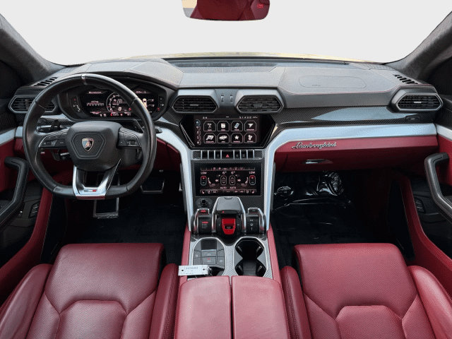 Used 2022 Lamborghini Urus AWD/4WD image 9