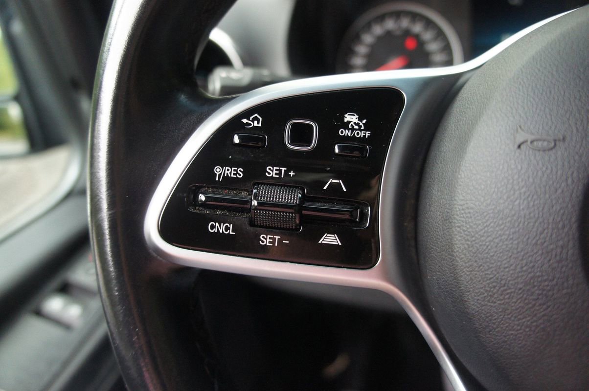 Used 2020 Mercedes-Benz Sprinter 4500 image 26