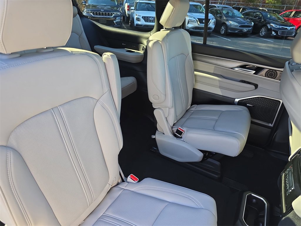 New 2025 Jeep Wagoneer Series II image 11