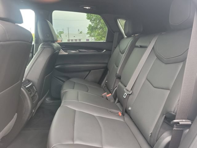 Certified 2022 Cadillac XT5 Premium Luxury w/ Technology Package AWD/4WD image 25