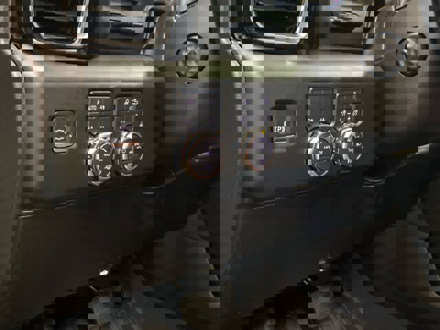 Used 2024 GMC Sierra 1500 Denali Ultimate image 17