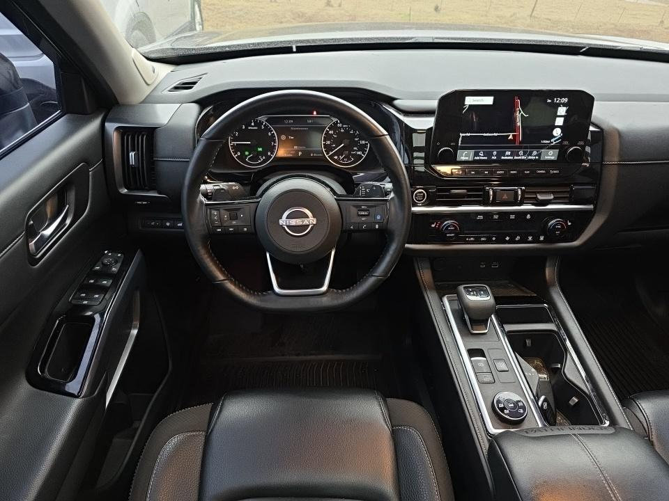 Used 2023 Nissan Pathfinder SL w/ SL Premium Package image 5