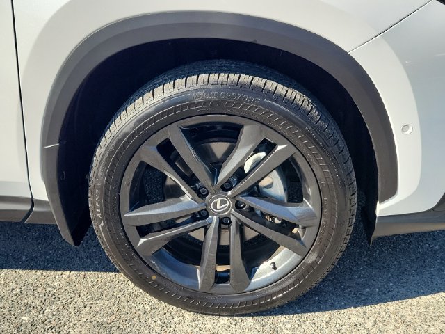 Used 2025 Lexus NX 450h+ AWD w/ Towing Package (2000 Lbs) image 6