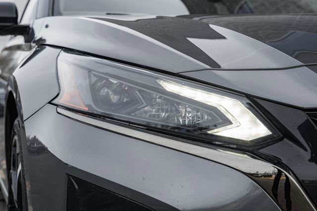 Used 2025 Nissan Altima 2.5 SR image 15