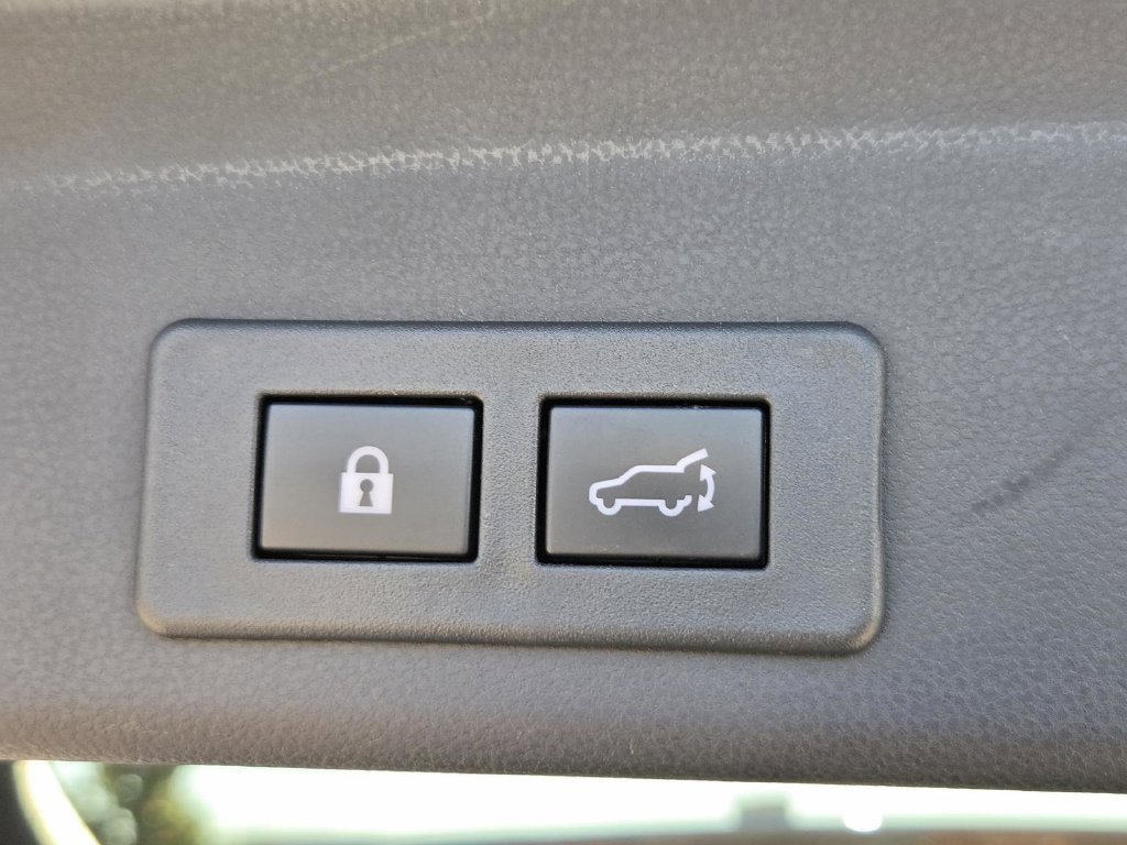 Certified 2025 Subaru Ascent Premium AWD/4WD image 11