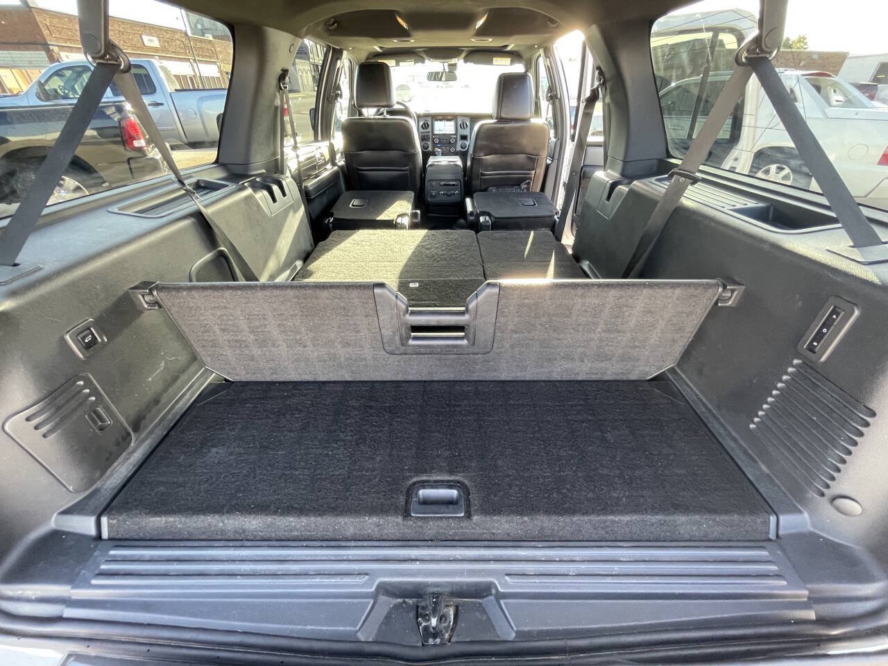 Used 2017 Ford Expedition EL Platinum AWD/4WD image 31
