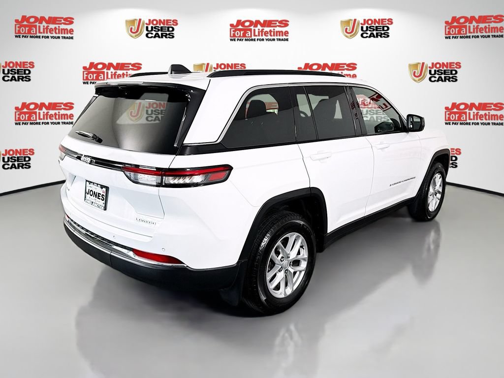 Used 2025 Jeep Grand Cherokee Laredo X AWD/4WD image 16