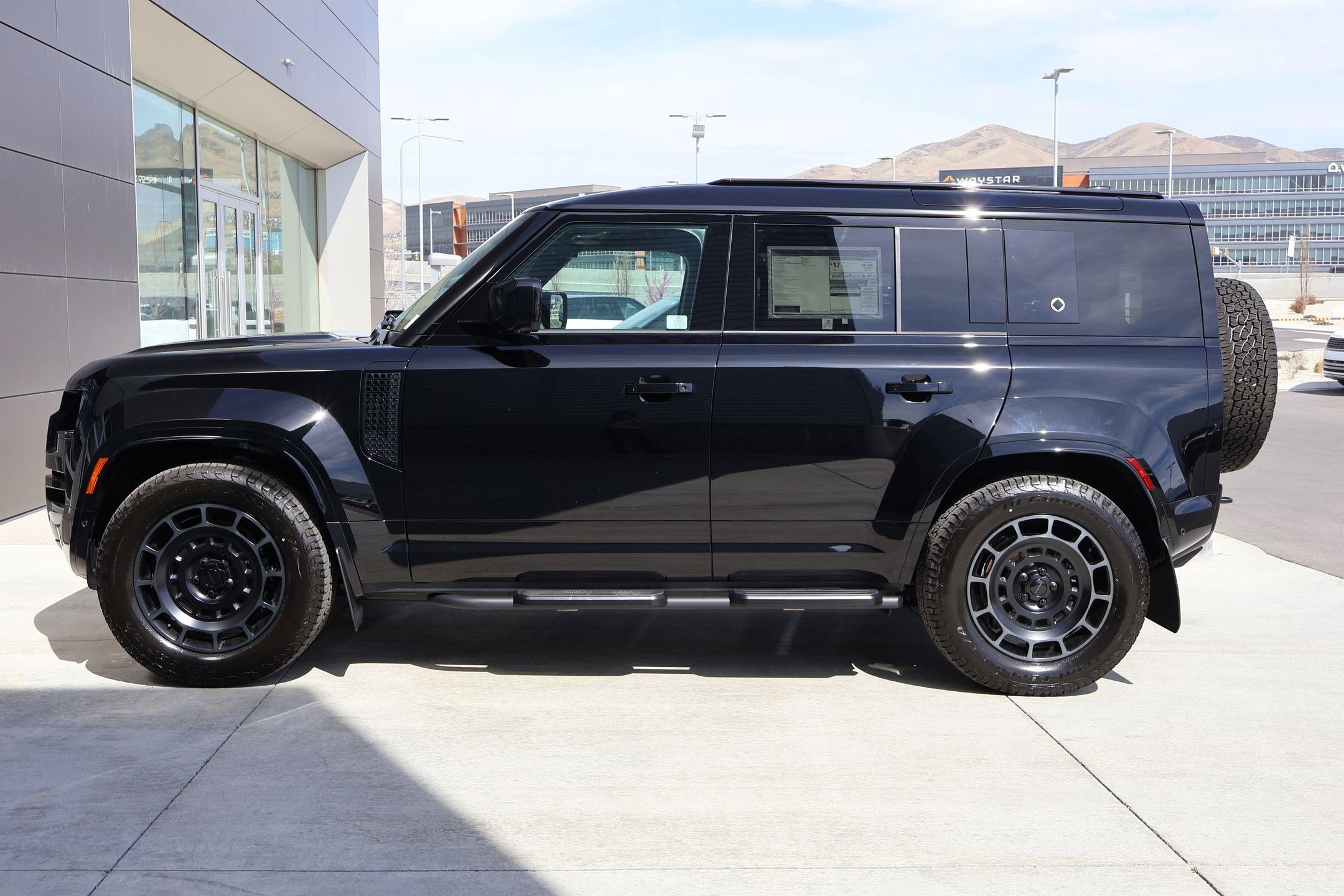 New 2026 Land Rover Defender 110 OCTA image 9