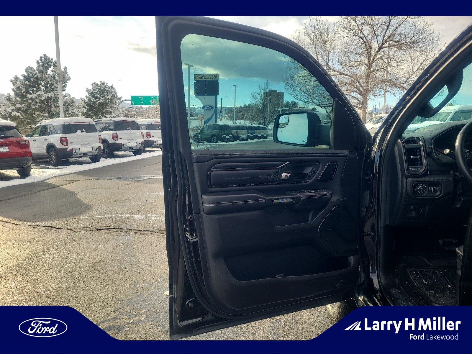 Used 2024 RAM 1500 Limited image 13