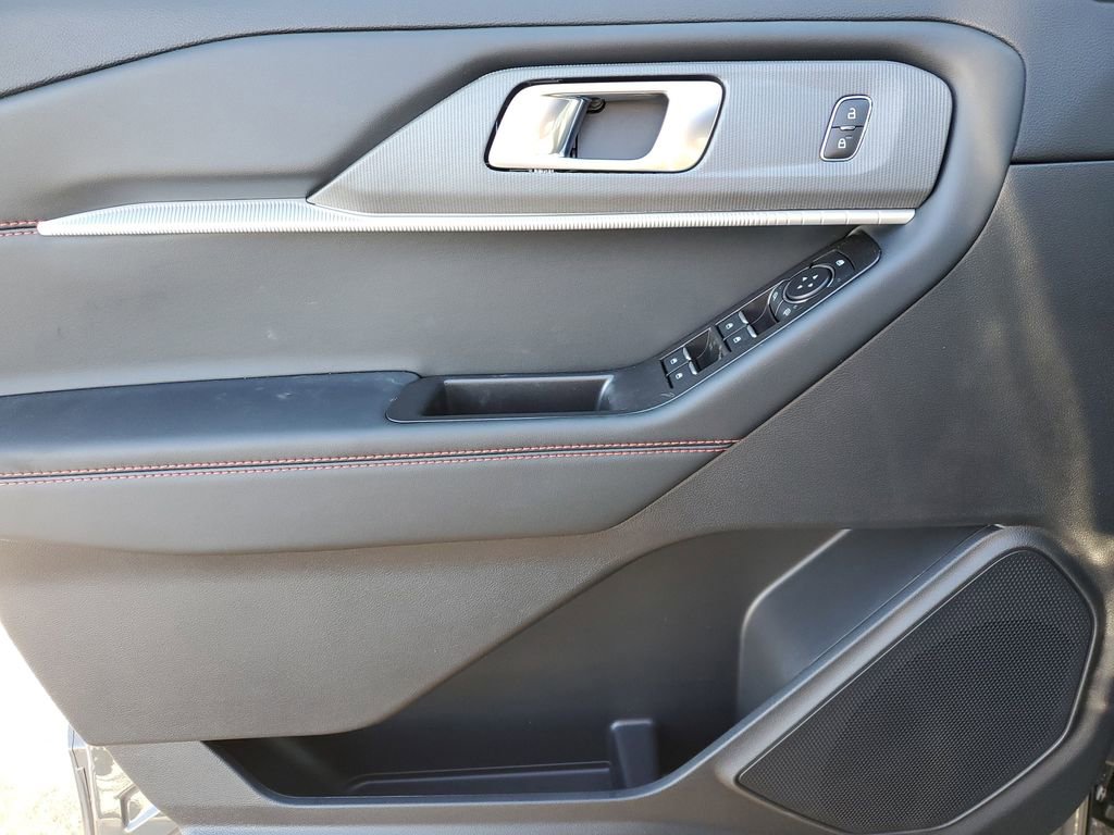 New 2026 Ford Explorer ST-Line image 26