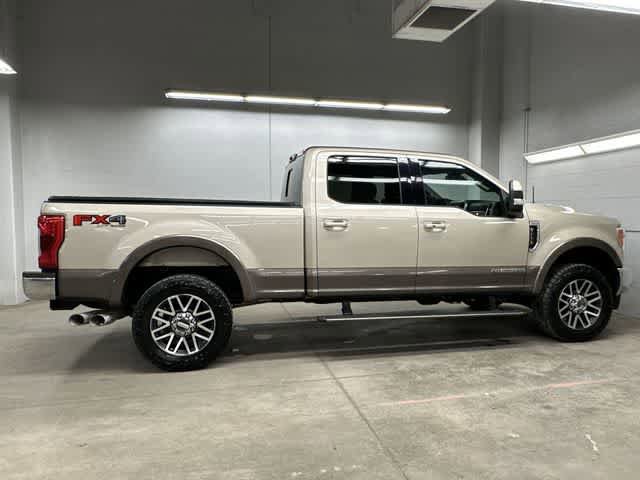 Used 2018 Ford F250 Lariat w/ Lariat Ultimate Package image 3