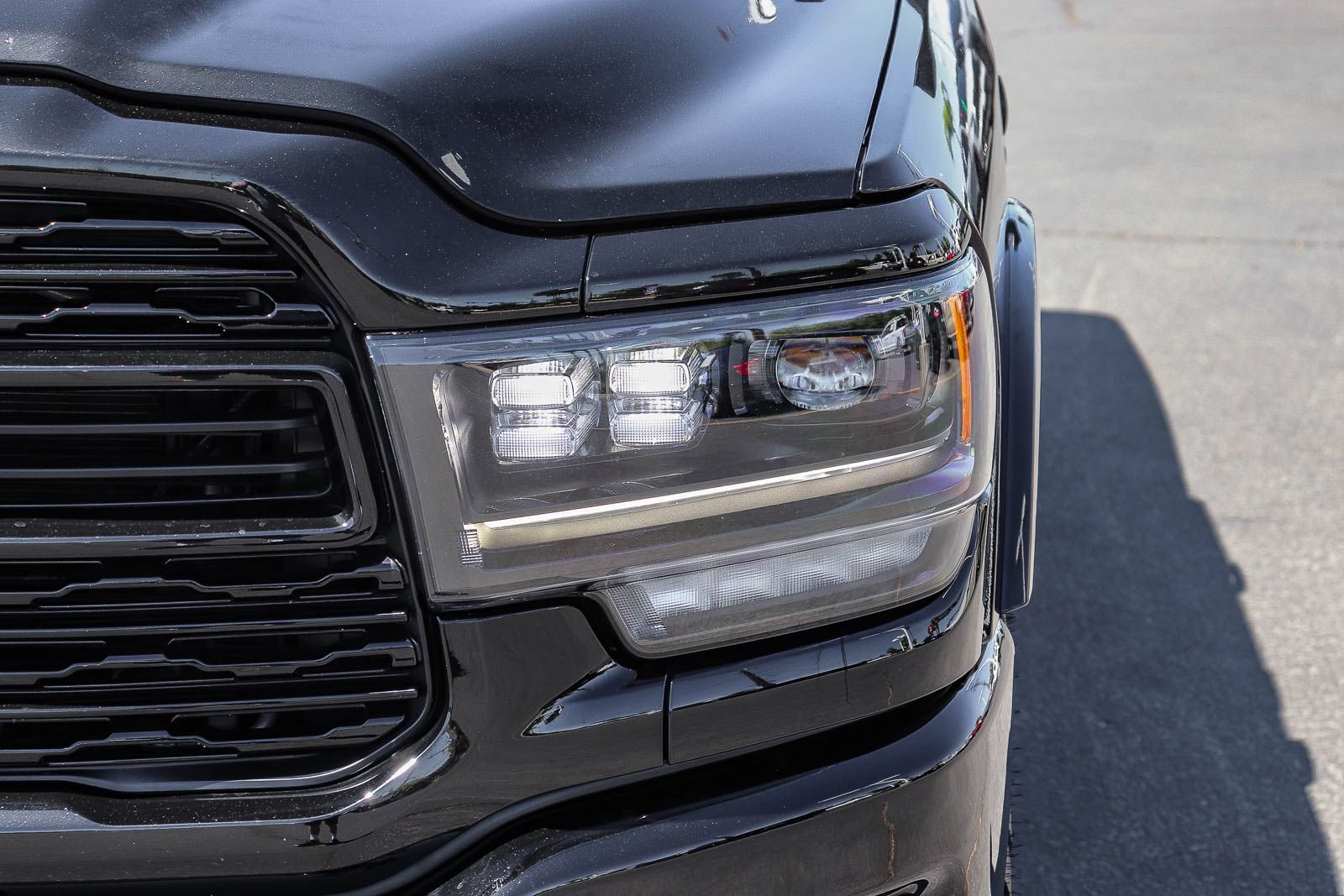 Used 2023 RAM 2500 Limited AWD/4WD image 10