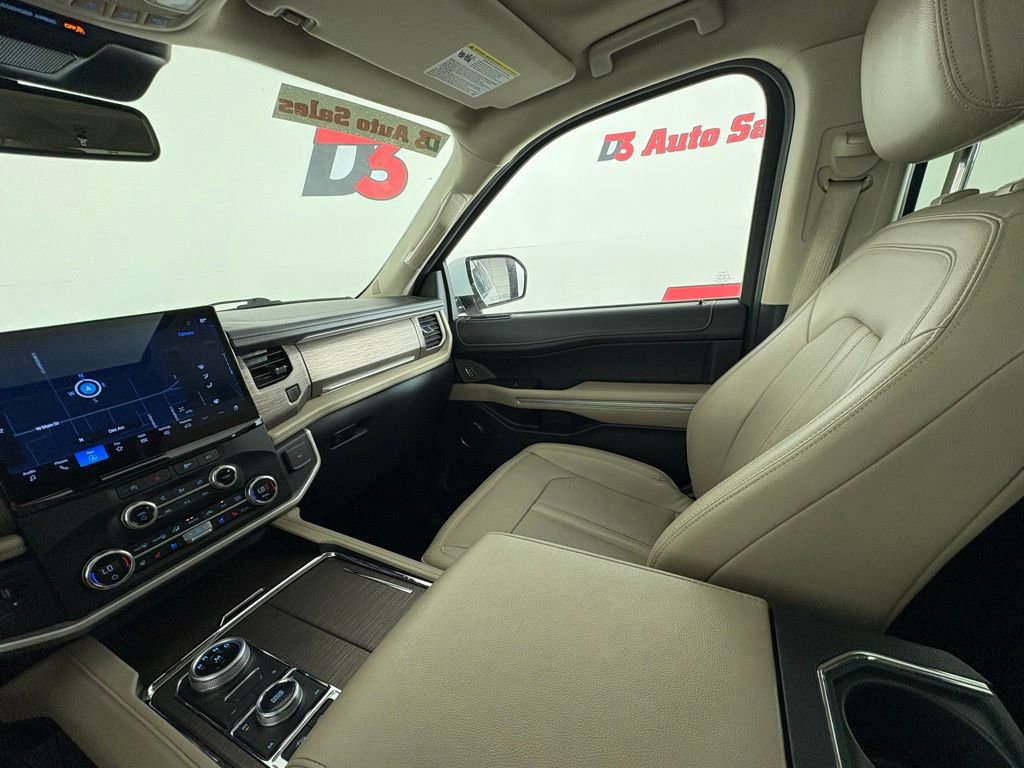 Used 2023 Ford Expedition Max Limited image 32